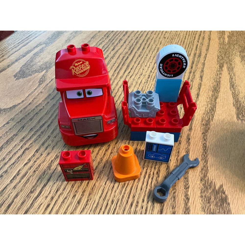 LEGO Duplo Disney Pixar Cars Lightning McQueen Mater Mack Car Wash 10851 10852 - Picture 2 of 7